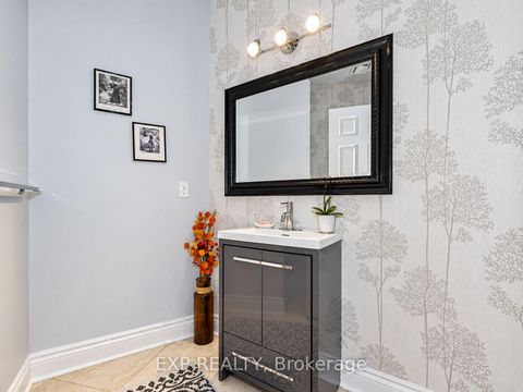 Photo 11 at 29 Northgate Crescent, Bayview Hill, Richmond Hill