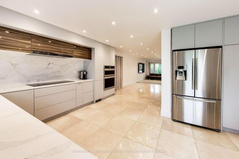 Photo 8 at 27 Via Nova Drive, East Woodbridge, Vaughan