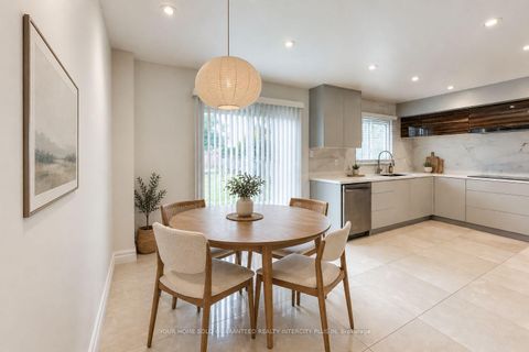 Photo 11 at 27 Via Nova Drive, East Woodbridge, Vaughan