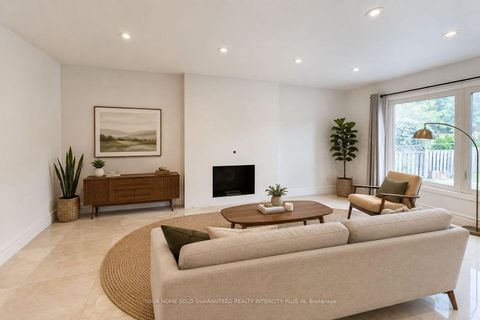Photo 13 at 27 Via Nova Drive, East Woodbridge, Vaughan