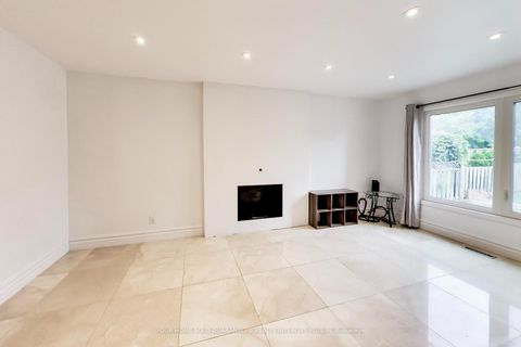 Photo 14 at 27 Via Nova Drive, East Woodbridge, Vaughan