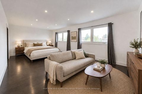 Photo 19 at 27 Via Nova Drive, East Woodbridge, Vaughan