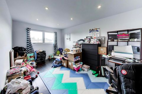 Photo 28 at 27 Via Nova Drive, East Woodbridge, Vaughan