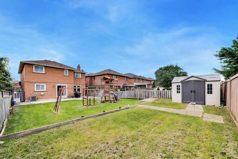 Photo 39 at 27 Via Nova Drive, East Woodbridge, Vaughan
