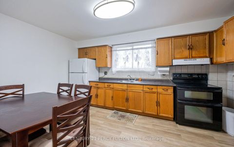 Photo 8 at 27 Willingdon Avenue, Cliffside, Toronto