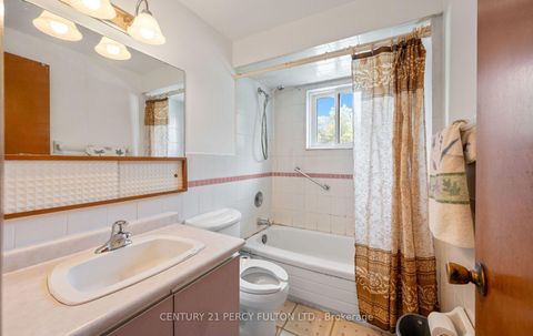 Photo 15 at 27 Willingdon Avenue, Cliffside, Toronto