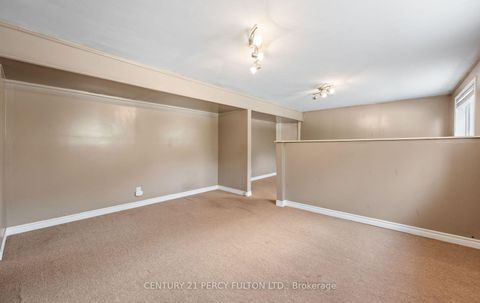 Photo 18 at 27 Willingdon Avenue, Cliffside, Toronto