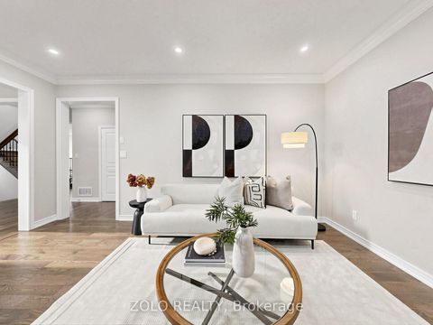 Photo 9 at 247 Summeridge Drive, Patterson, Vaughan