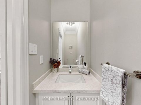 Photo 14 at 247 Summeridge Drive, Patterson, Vaughan