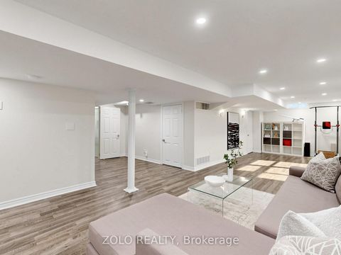 Photo 32 at 247 Summeridge Drive, Patterson, Vaughan