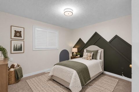 Photo 7 at 2 Brown Wood Drive, Little Lake, Barrie