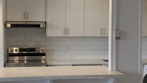 Photo 12 at #607 - 5 Massey Square, Crescent Town, Toronto