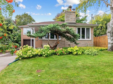 Photo 1 at 139 Holcolm Road, Willowdale West, Toronto