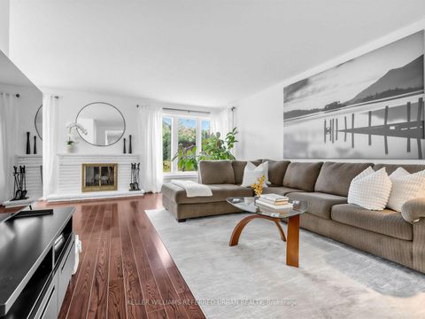 Photo 3 at 139 Holcolm Road, Willowdale West, Toronto