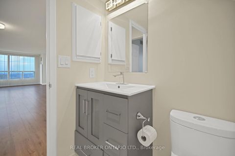 Photo 16 at 3301 - 5 Concorde Place, Don Mills, Toronto