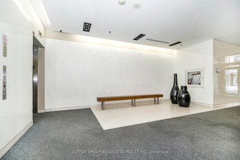 Photo 6 at 405 - 127 Queen Street E, Yonge Corridor, Toronto