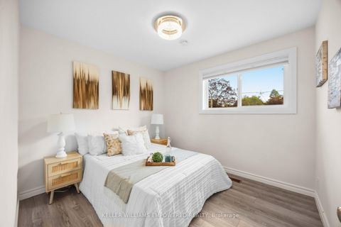 Photo 14 at 112 Kingslake Road, Don Valley Village, Toronto