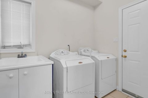 Photo 17 at 9 Emily Court, Oak Ridges Lake Wilcox, Richmond Hill