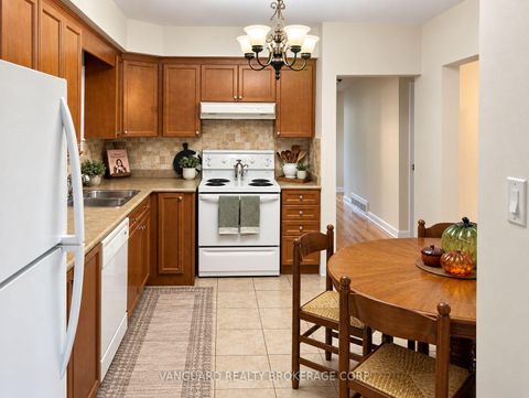 Photo 4 at 150 Spalding Road, CFB, Toronto