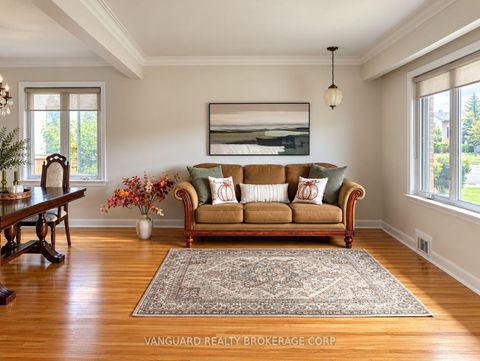 Photo 7 at 150 Spalding Road, CFB, Toronto