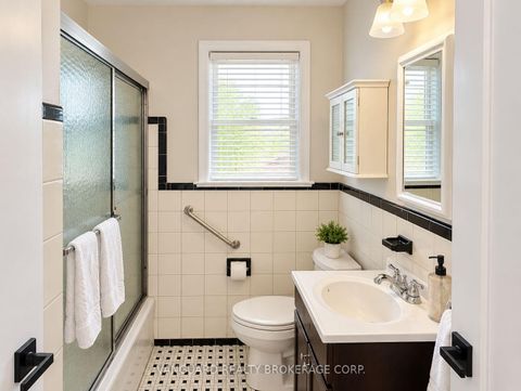 Photo 10 at 150 Spalding Road, CFB, Toronto