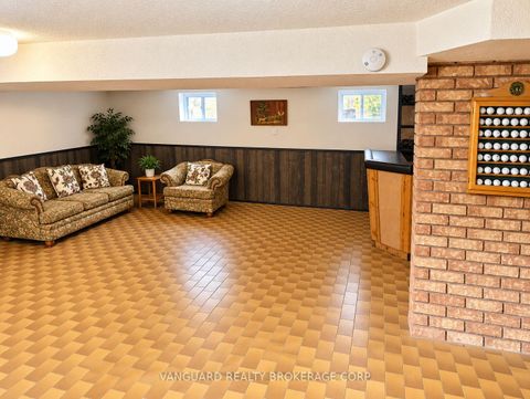 Photo 16 at 150 Spalding Road, CFB, Toronto
