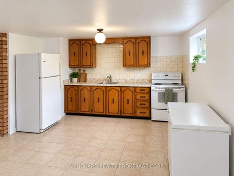 Photo 21 at 150 Spalding Road, CFB, Toronto