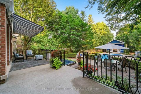 Photo 8 at 93 Hillview Road, Aurora Village, Aurora