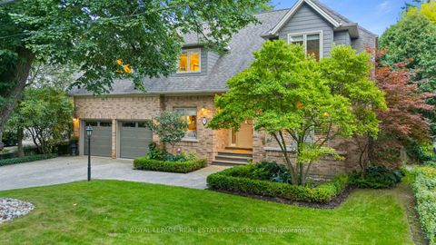 Photo 1 at 39 Rockingham Drive, Rosethorn, Toronto