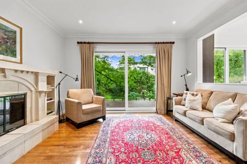 Photo 16 at 39 Rockingham Drive, Rosethorn, Toronto