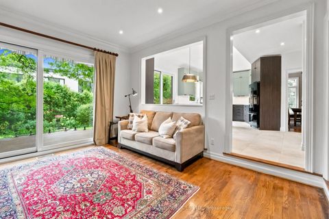 Photo 17 at 39 Rockingham Drive, Rosethorn, Toronto