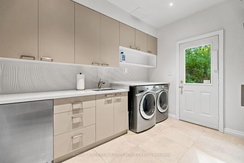 Photo 19 at 39 Rockingham Drive, Rosethorn, Toronto