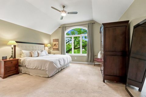 Photo 22 at 39 Rockingham Drive, Rosethorn, Toronto