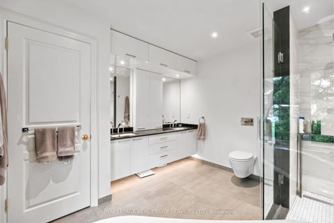 Photo 26 at 39 Rockingham Drive, Rosethorn, Toronto