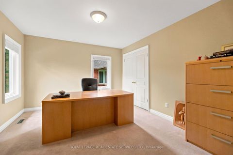 Photo 31 at 39 Rockingham Drive, Rosethorn, Toronto