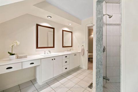 Photo 33 at 39 Rockingham Drive, Rosethorn, Toronto