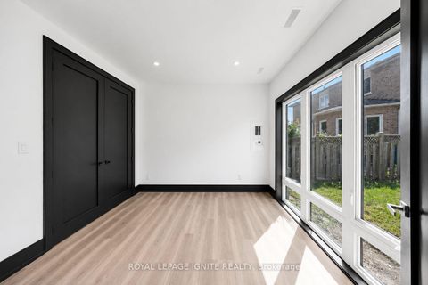 Photo 48 at 15 Deblyn Drive E, L'Amoreaux, Toronto