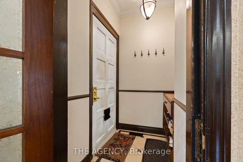 Photo 2 at 111 Seaton Street, Moss Park, Toronto