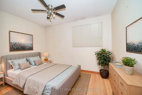 Photo 6 at 16 Opal Court, Jamestown, Toronto