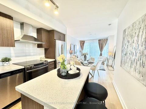Photo 4 at 209 - 58 Orchard View Boulevard, Eglinton, Toronto