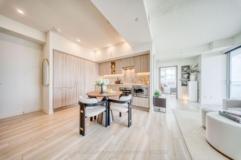 Photo 2 at 4011 - 19 Bathurst Street, Waterfront Communities C1, Toronto