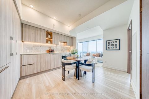 Photo 3 at 4011 - 19 Bathurst Street, Waterfront Communities C1, Toronto
