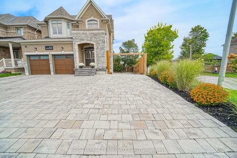 Photo 1 at 2162 Dawson Crescent, Alcona, Innisfil