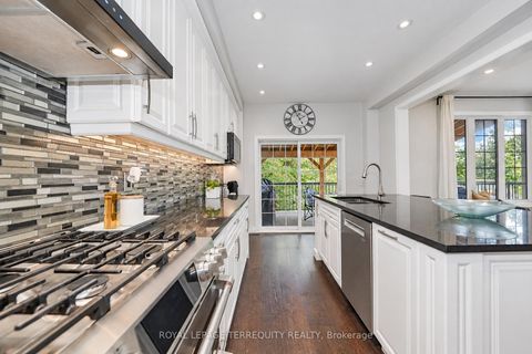 Photo 9 at 2162 Dawson Crescent, Alcona, Innisfil