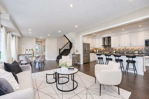 Photo 12 at 2162 Dawson Crescent, Alcona, Innisfil