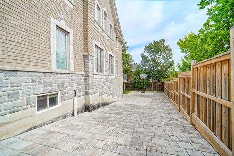 Photo 32 at 2162 Dawson Crescent, Alcona, Innisfil