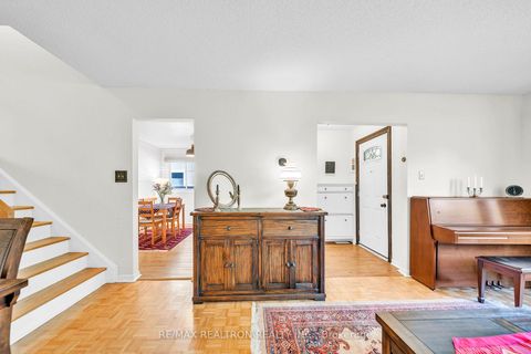 Photo 11 at 199 Weldrick Road W, North Richvale, Richmond Hill