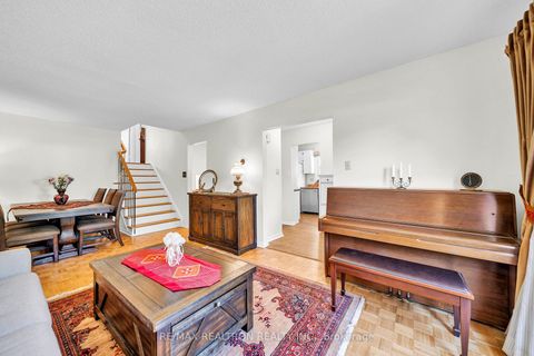 Photo 16 at 199 Weldrick Road W, North Richvale, Richmond Hill