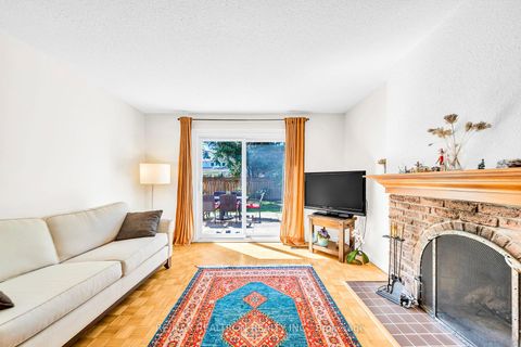 Photo 18 at 199 Weldrick Road W, North Richvale, Richmond Hill