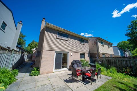 Photo 33 at 199 Weldrick Road W, North Richvale, Richmond Hill